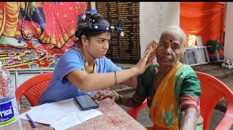 बळवली येथे मोफत आरोग्य तपासणी शिबिर श्रीराम ज्ञानाई वारकरी मंडळ बळवली व JSW संजीवनी हॉस्पिटल यांच्या सौजन्याने शिबिराचे आयोजन