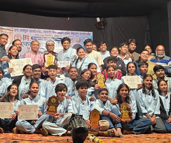 कुक्कुर – अगम प्रोडक्शन ठाणे ठरली कै. पांडुरंग विठ्ठल घांग्रेकर स्मृती चषक एकांकिका स्पर्धा (राज्यस्तरीय) ची विजेती एकांकिका