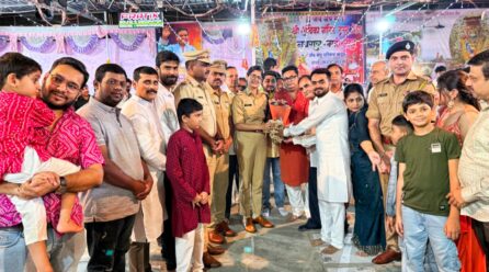 नागरीकांशी नाळ जोडण्यासाठी पोलीस अधिक्षक रायगड आँचल दलाल गरब्याच्या रंगात…..